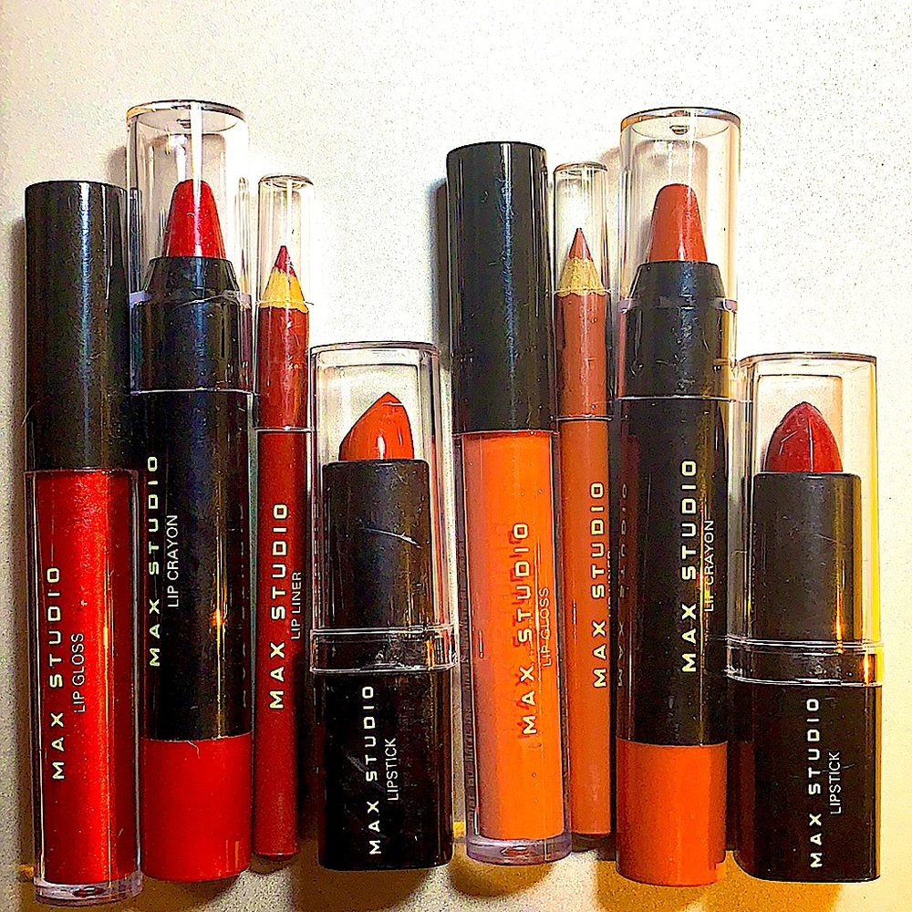 MAX STUDIO 8 PIECE LIP COLLECTION GLOSS CRAYON STICK LINERS DESIGNED USA